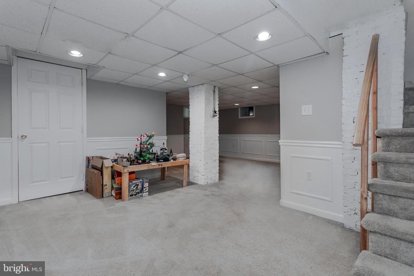 106 Colfax Rd