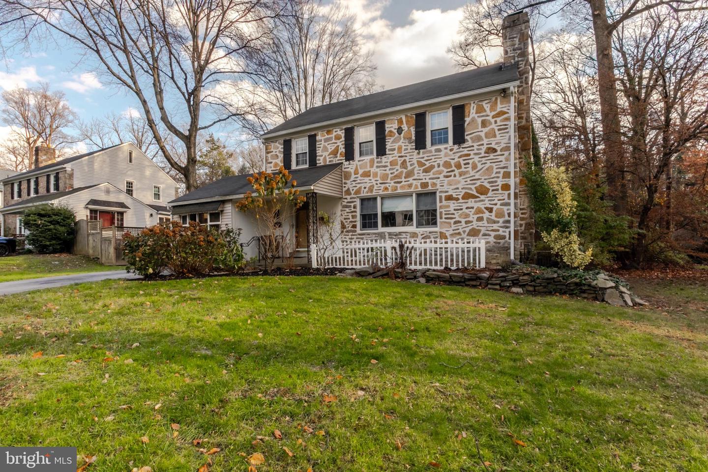 1013 Severn Ln