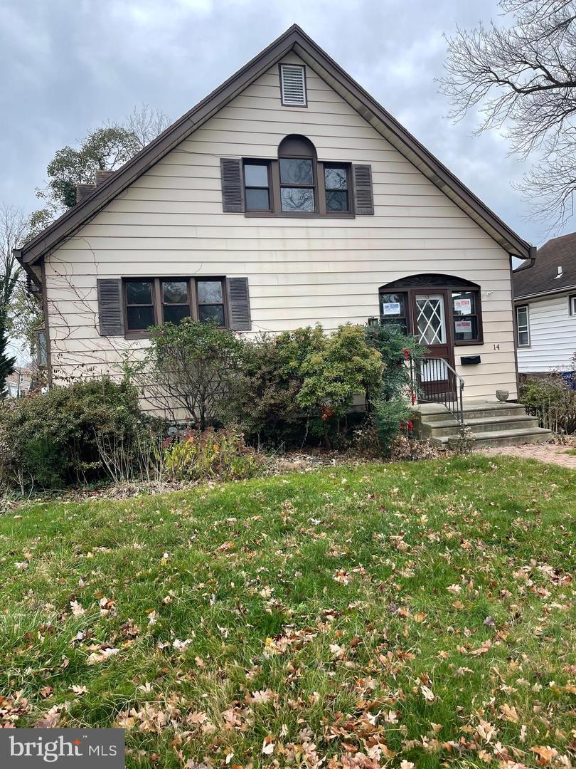 14 W Magnolia Ave