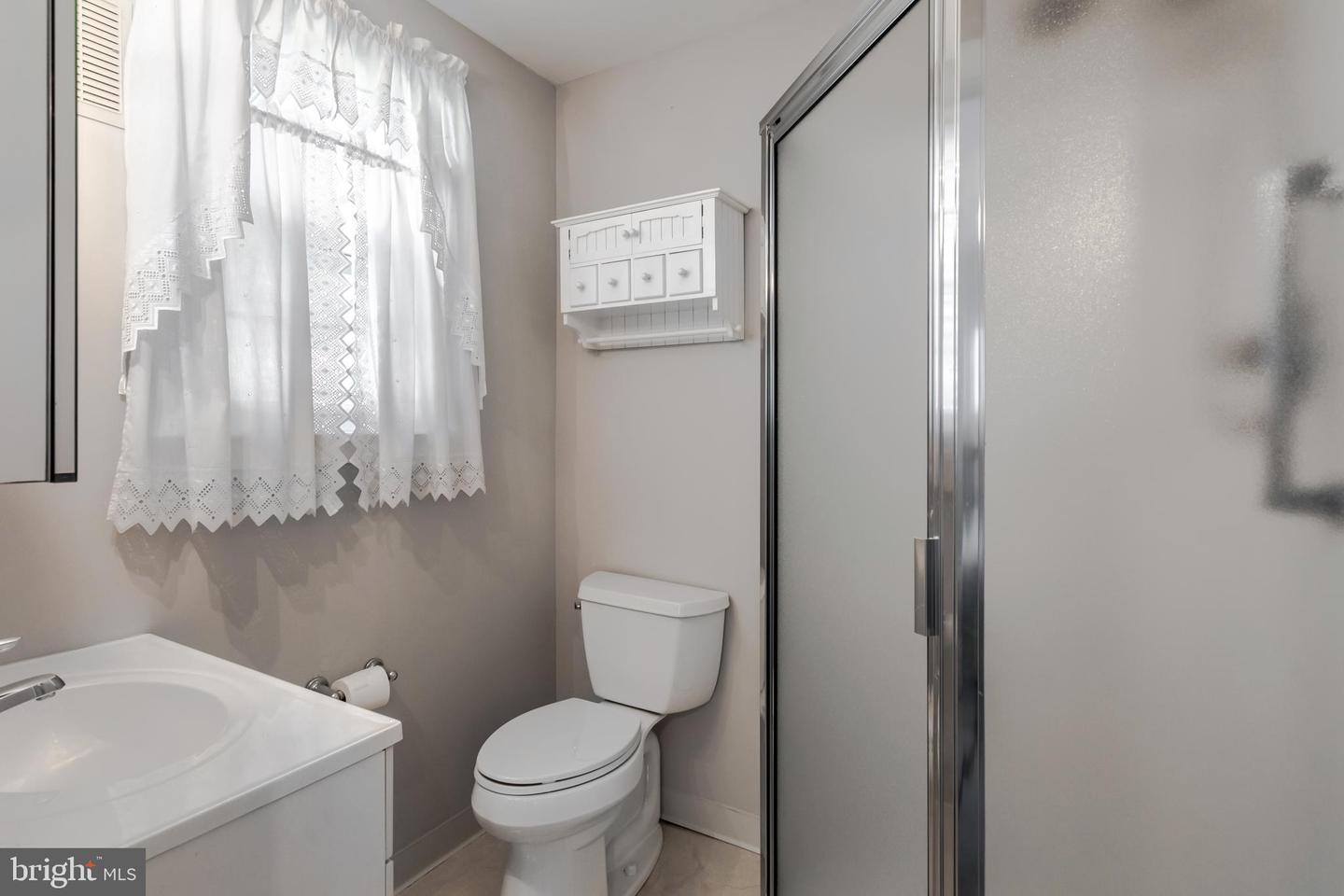 202 W Cooke Ave