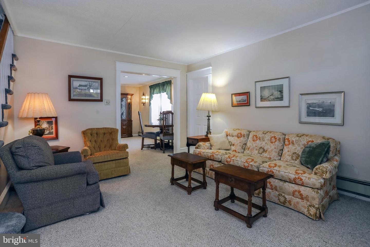202 W Cooke Ave
