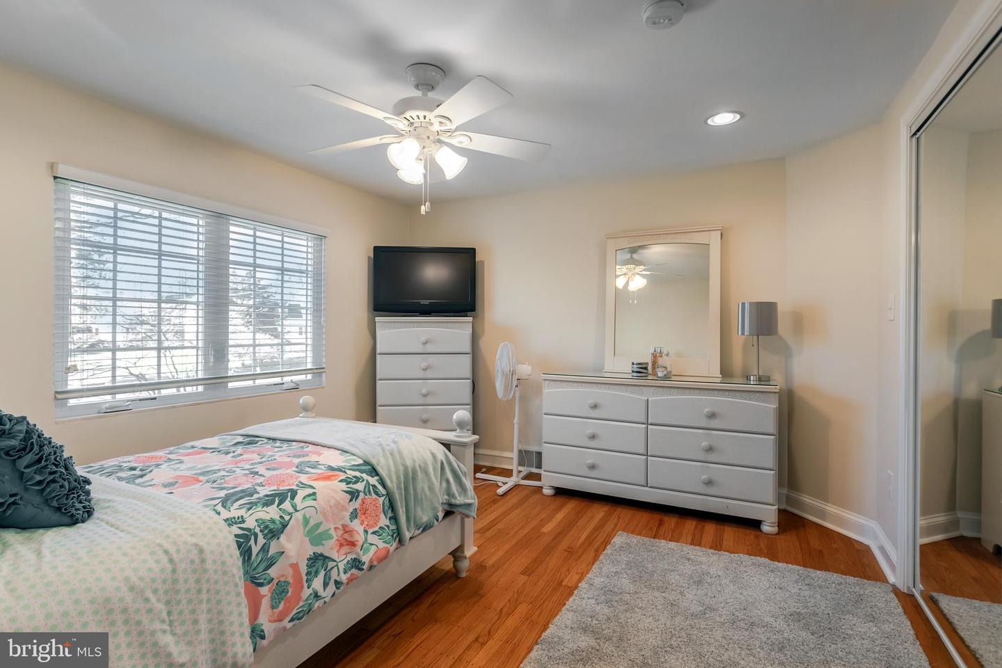 1301 Dill Rd