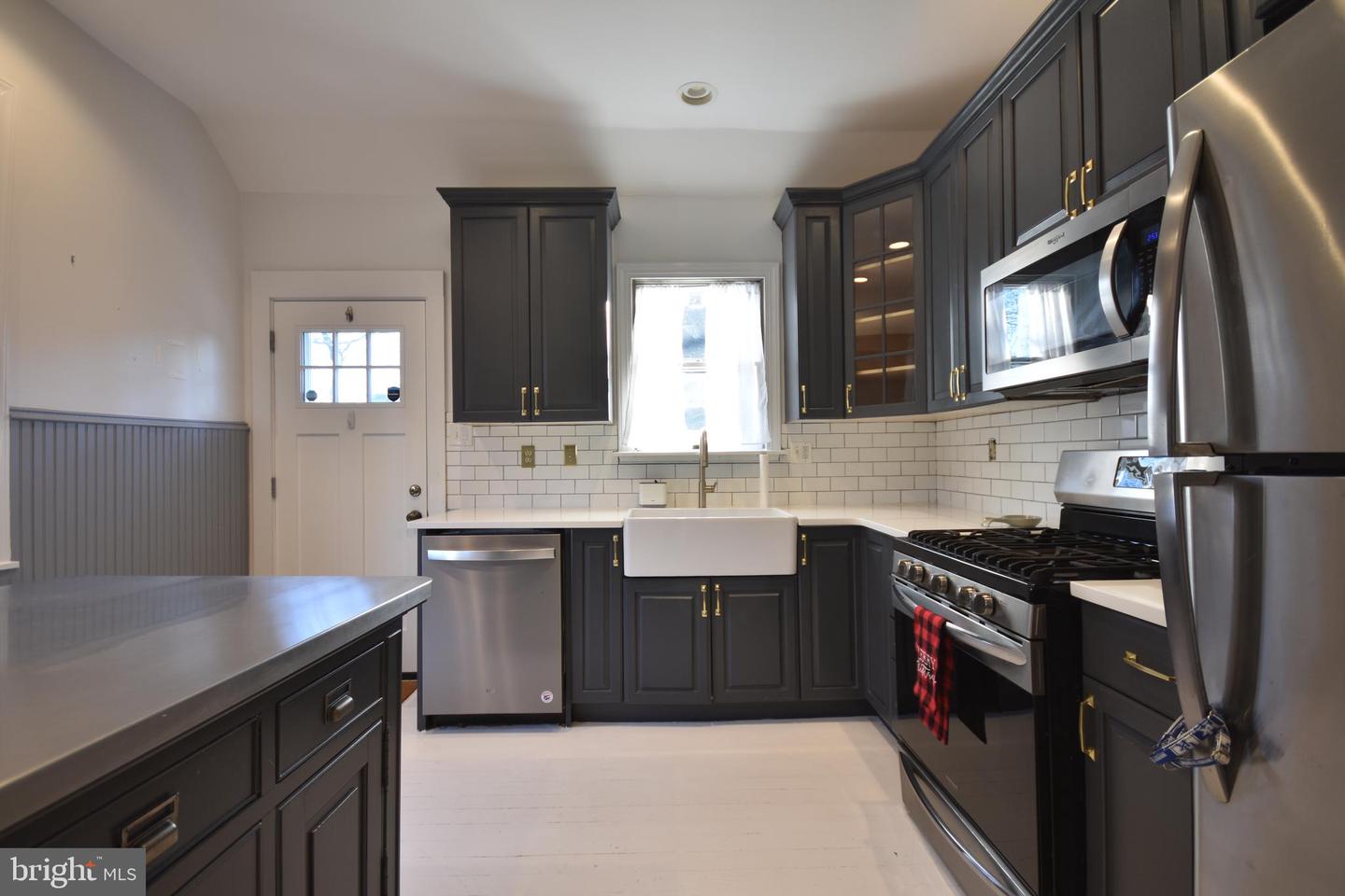 58 E Greenwood Ave