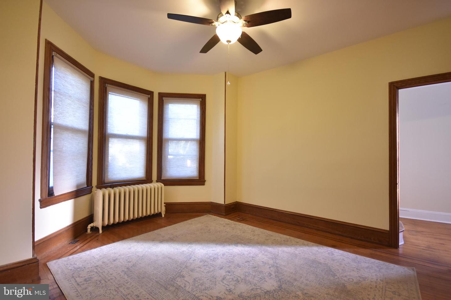58 E Greenwood Ave