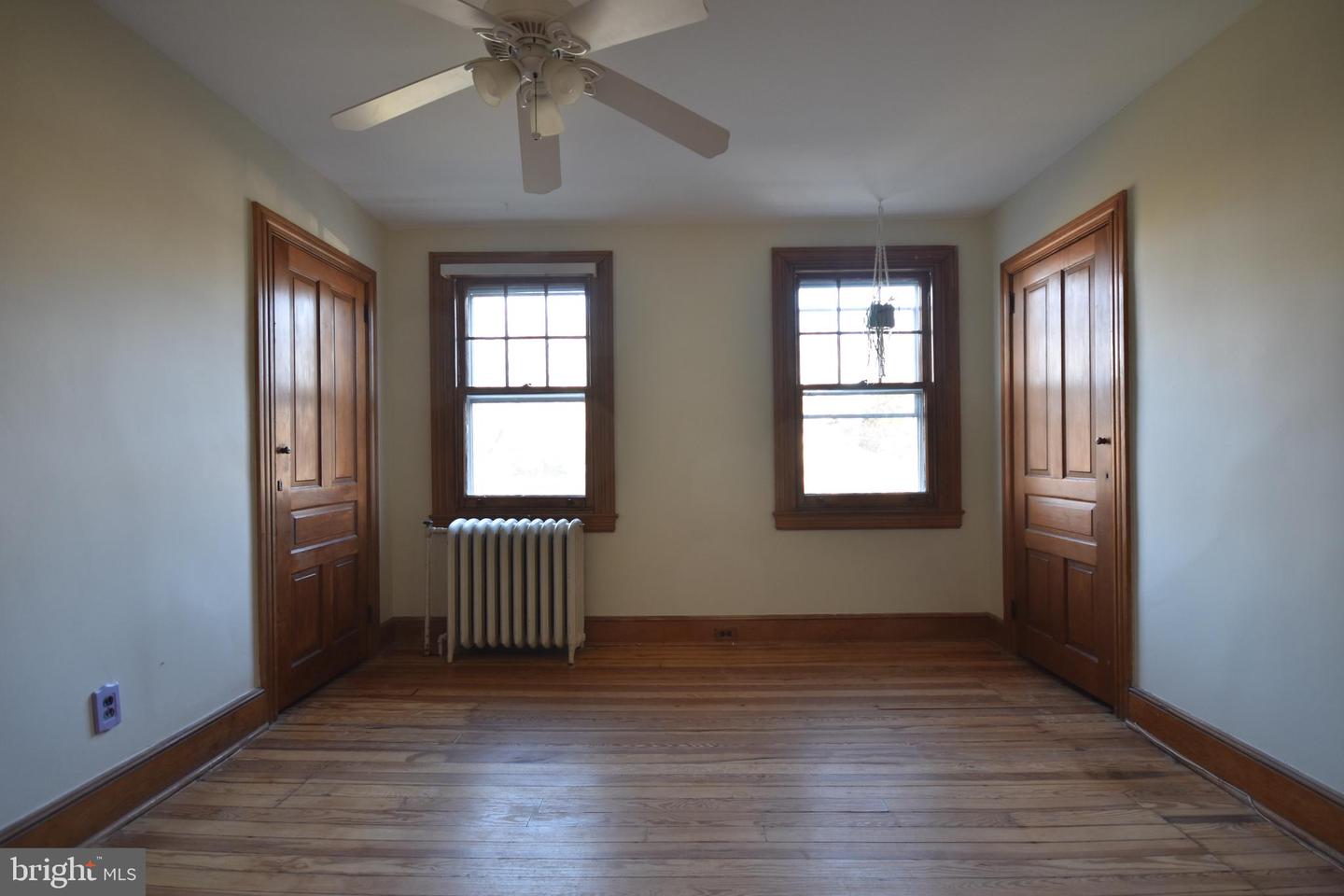 58 E Greenwood Ave
