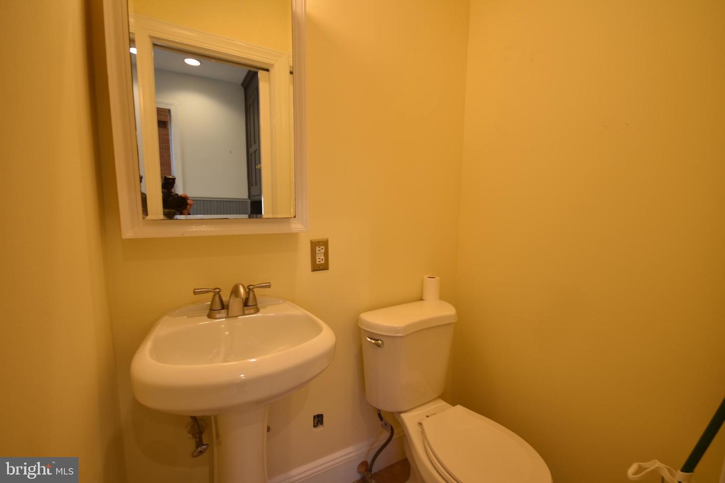 58 E Greenwood Ave