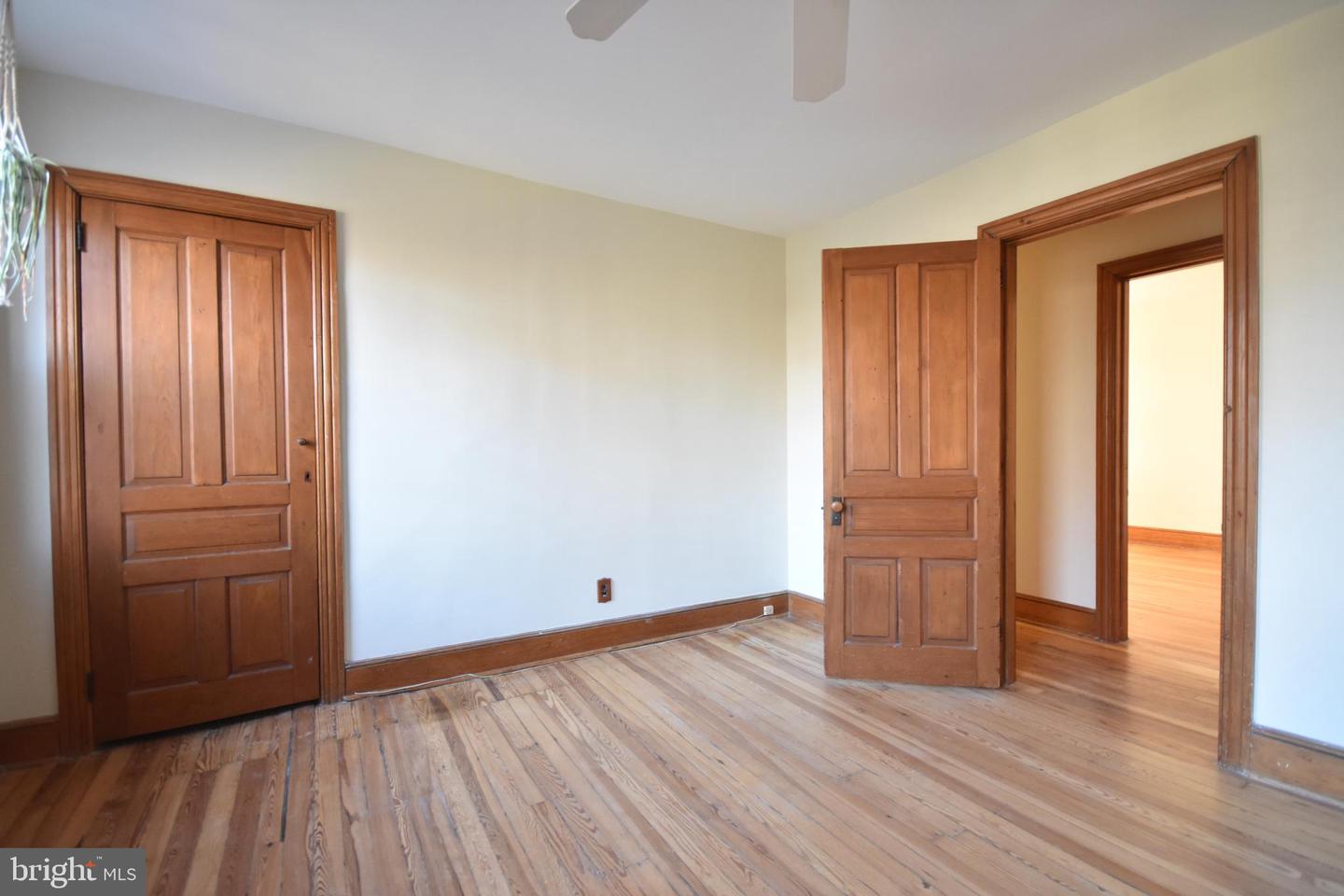 58 E Greenwood Ave