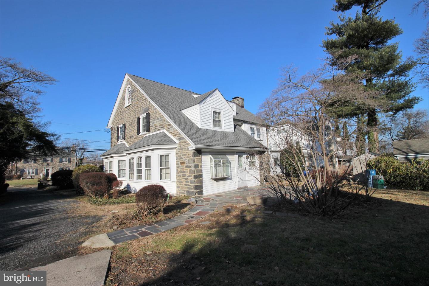 2424 Garrett Rd