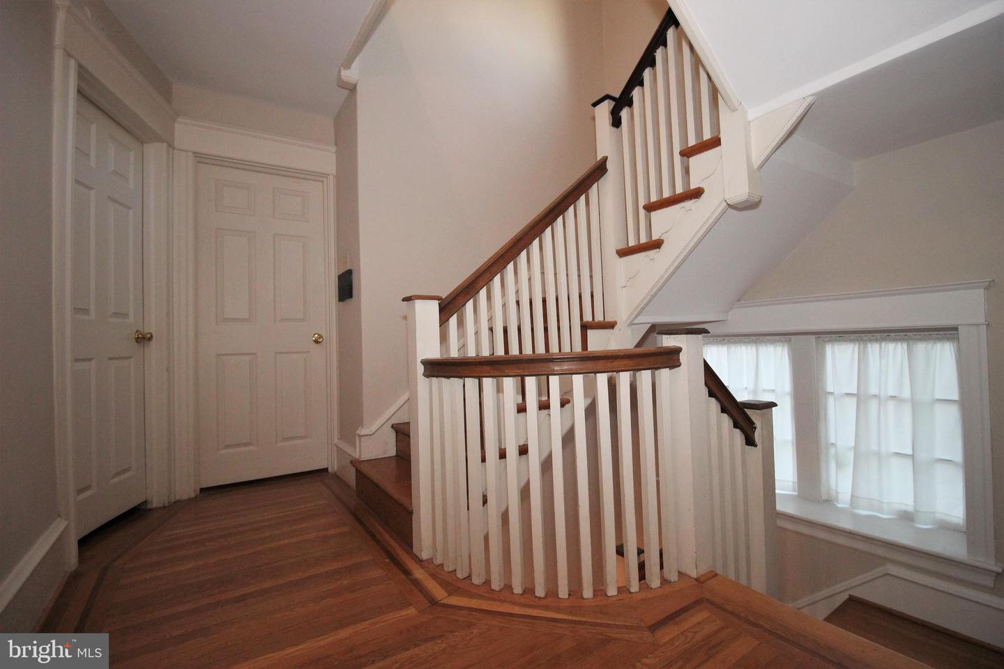 2424 Garrett Rd