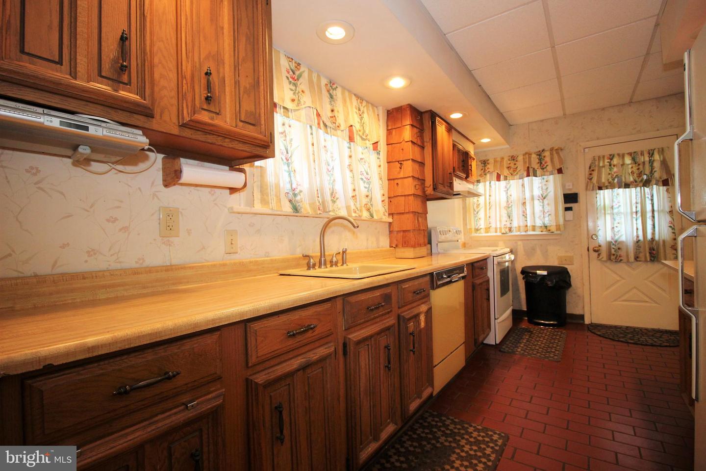 2424 Garrett Rd