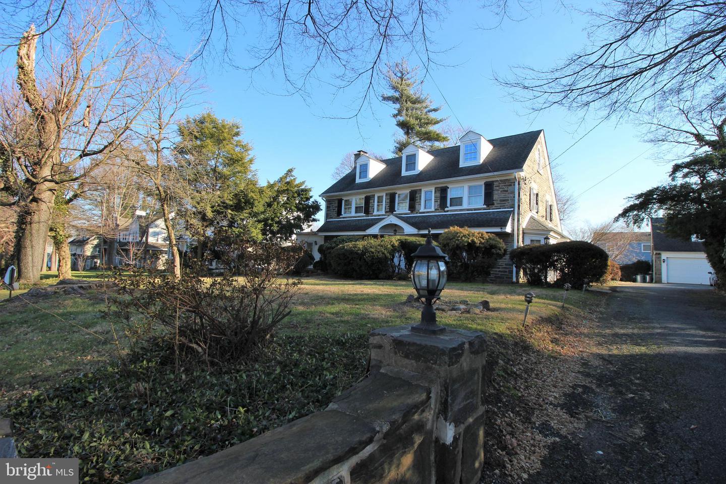 2424 Garrett Rd