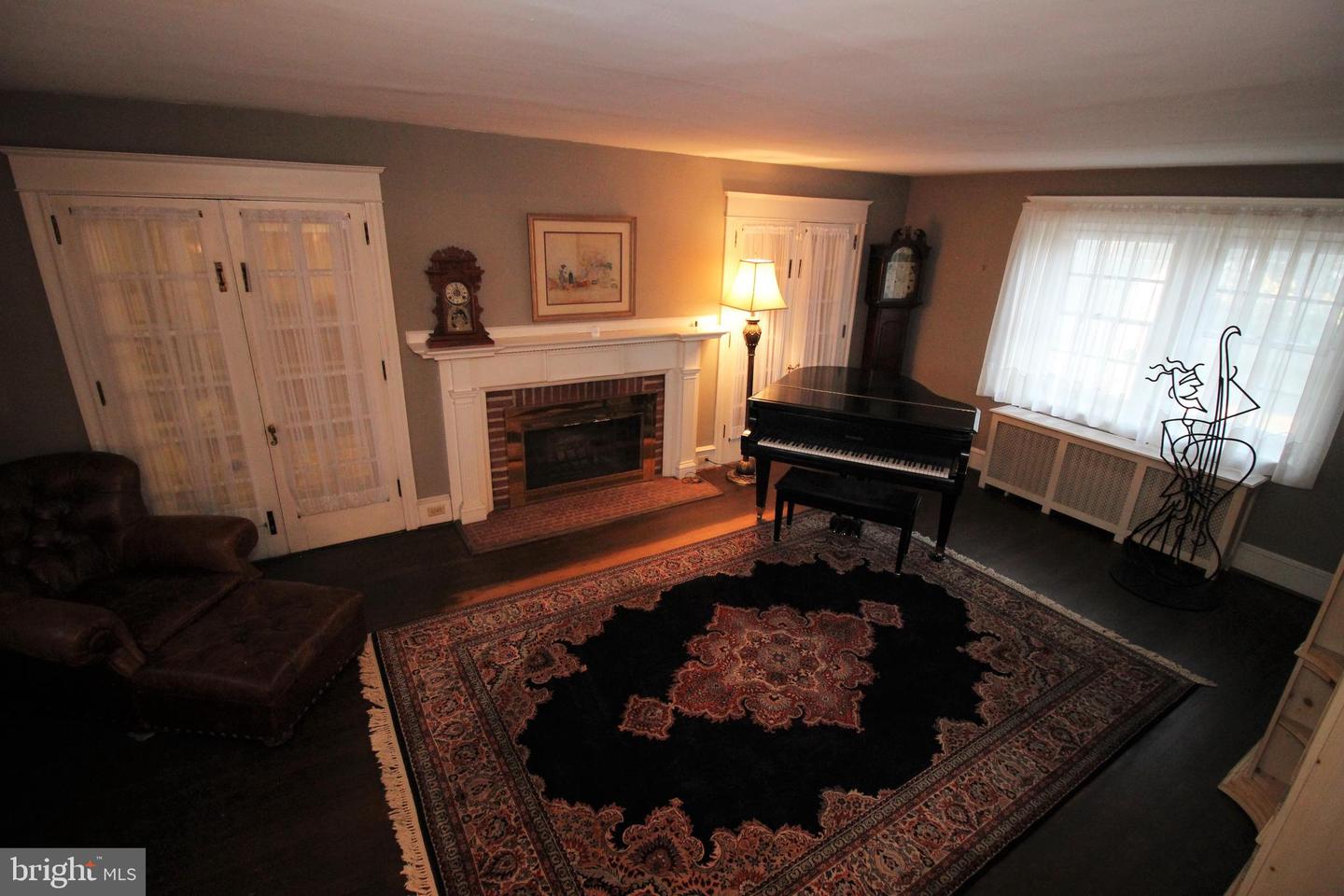 2424 Garrett Rd