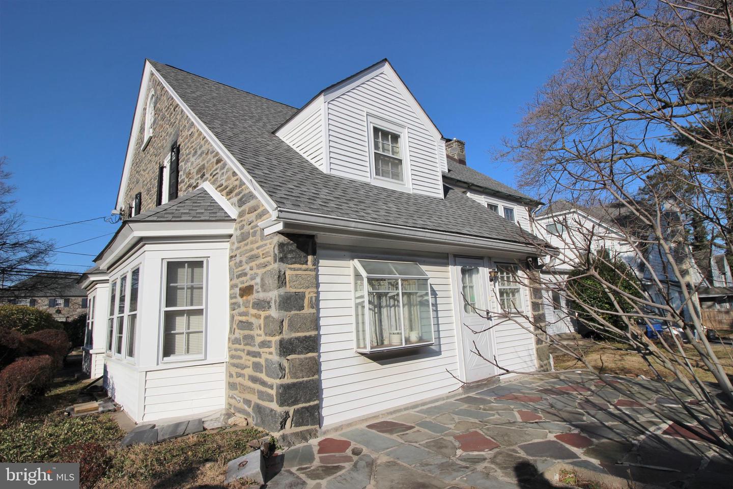 2424 Garrett Rd