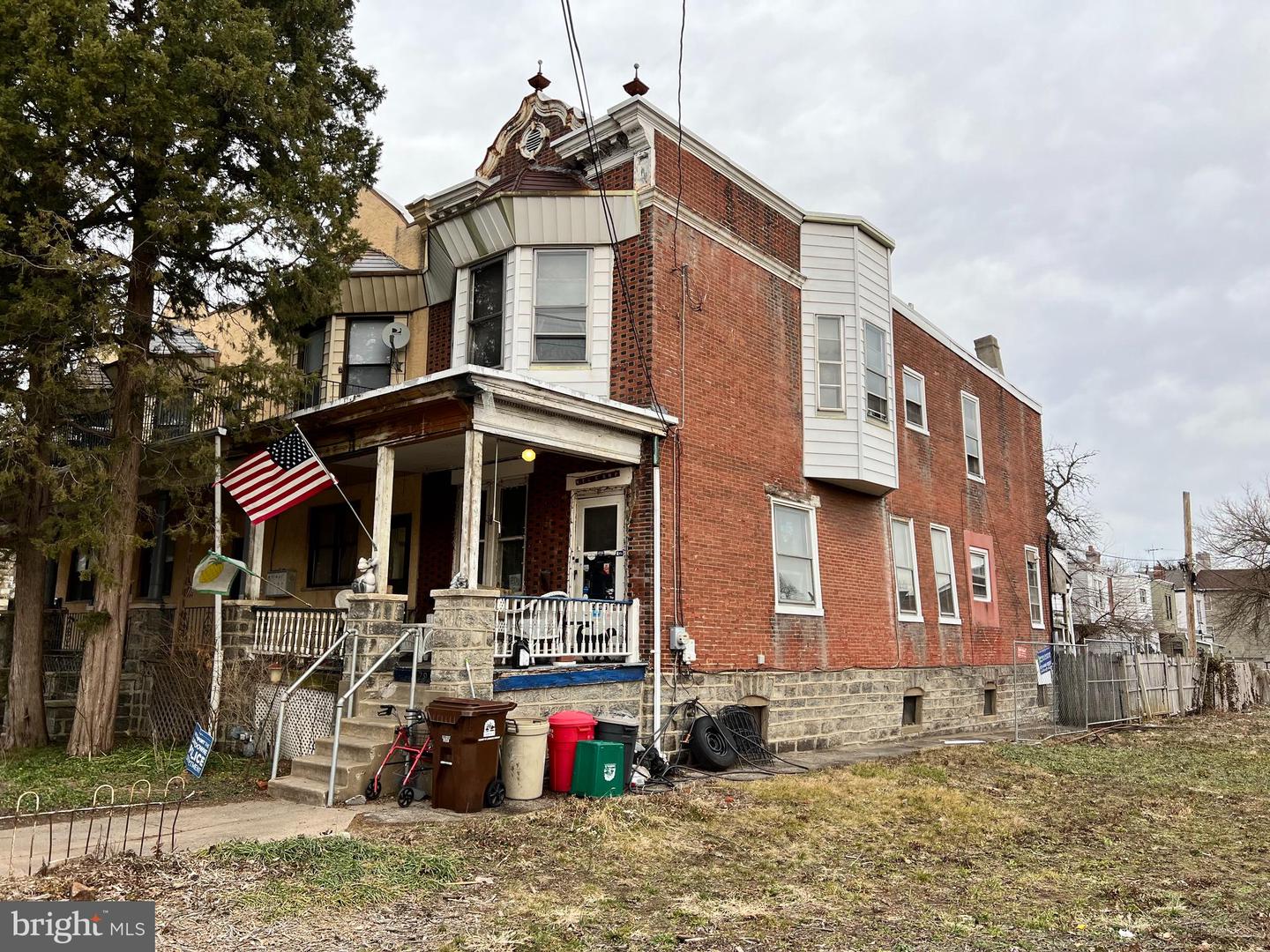 29 N Highland Ave