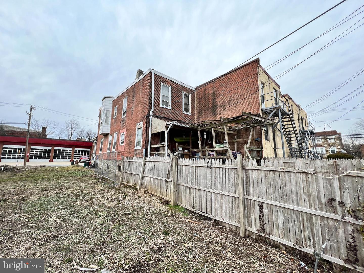 29 N Highland Ave
