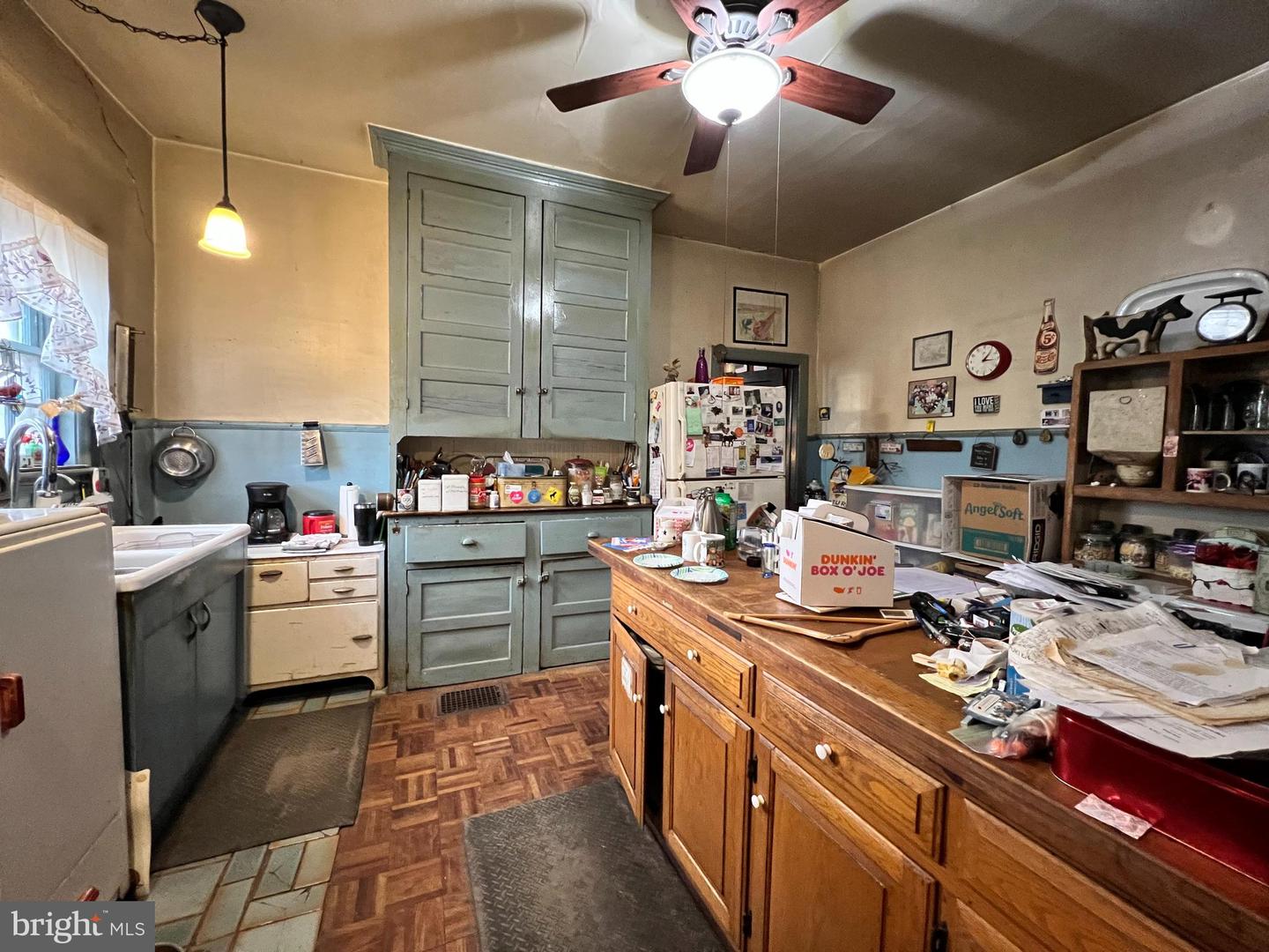 29 N Highland Ave