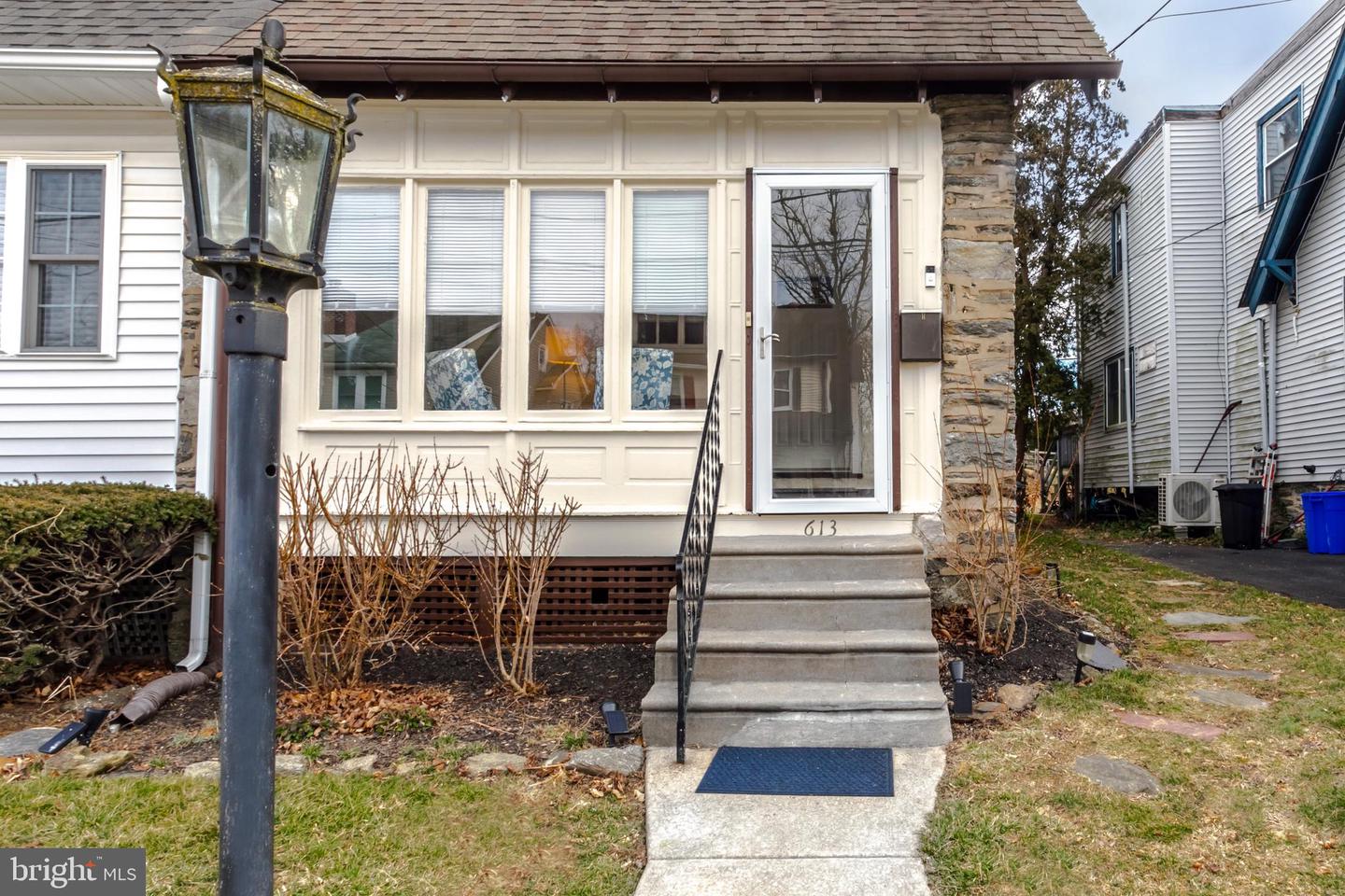 613 Woodland Dr