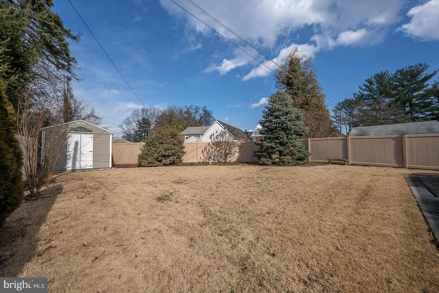 8 Beatrice Dr