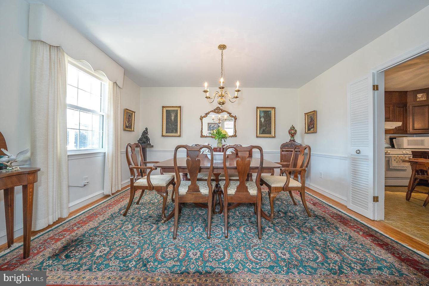 8 Beatrice Dr