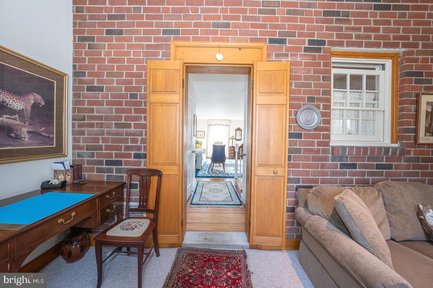 8 Beatrice Dr