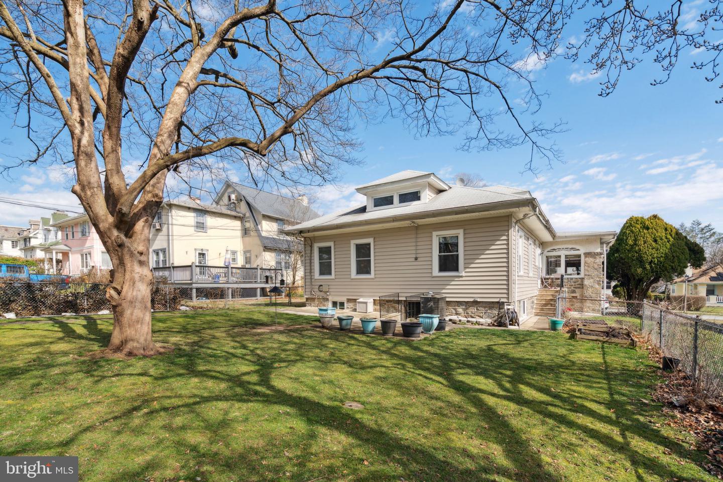 306 Riverview Ave