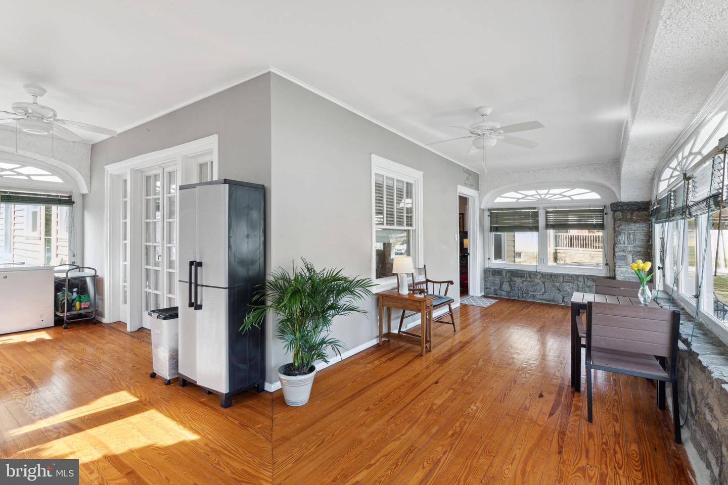 306 Riverview Ave
