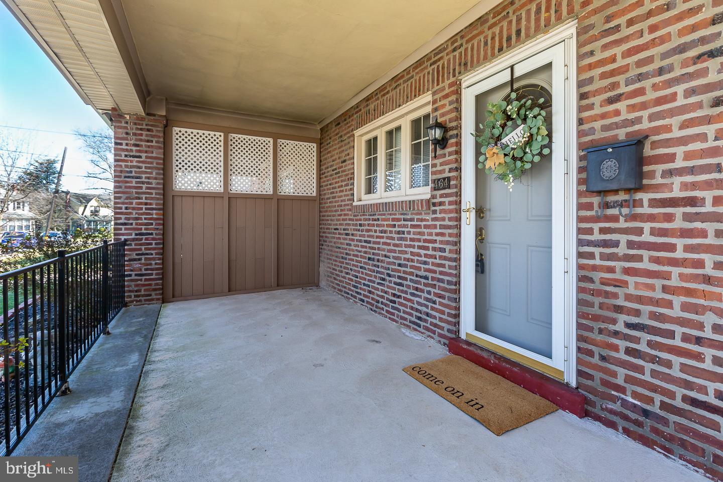 464 Olympic Ave