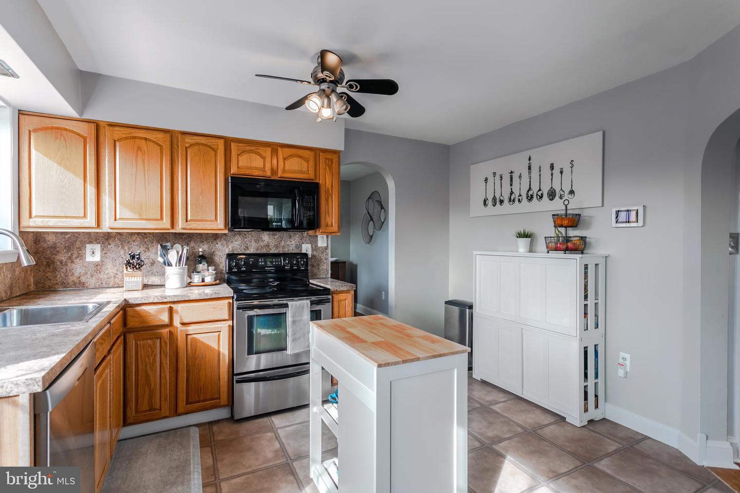 1545 Ashton Rd
