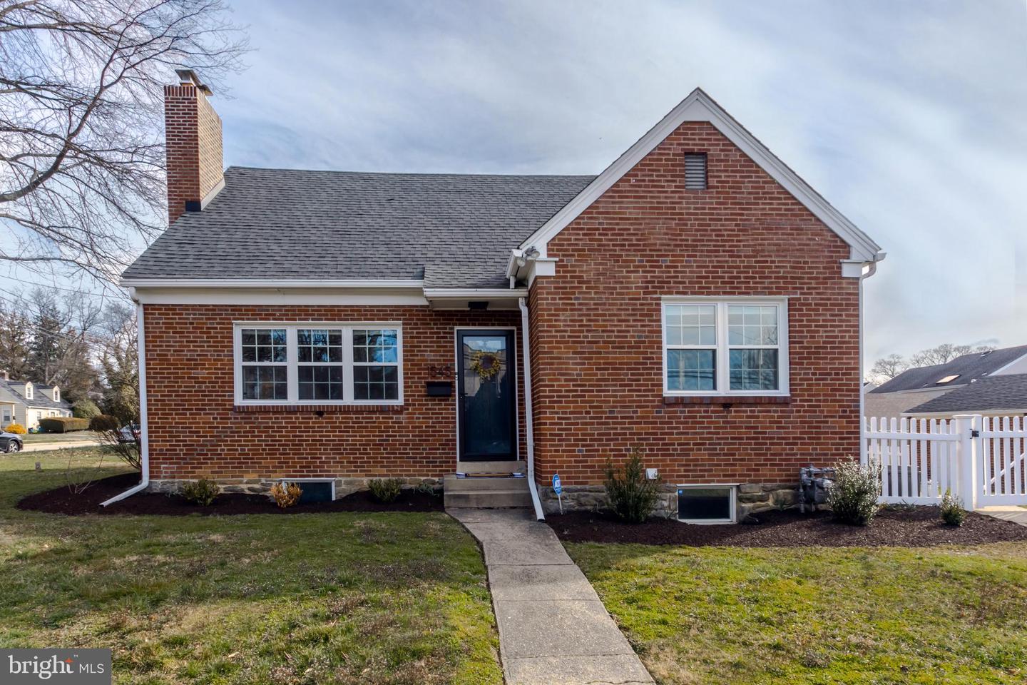 1545 Ashton Rd