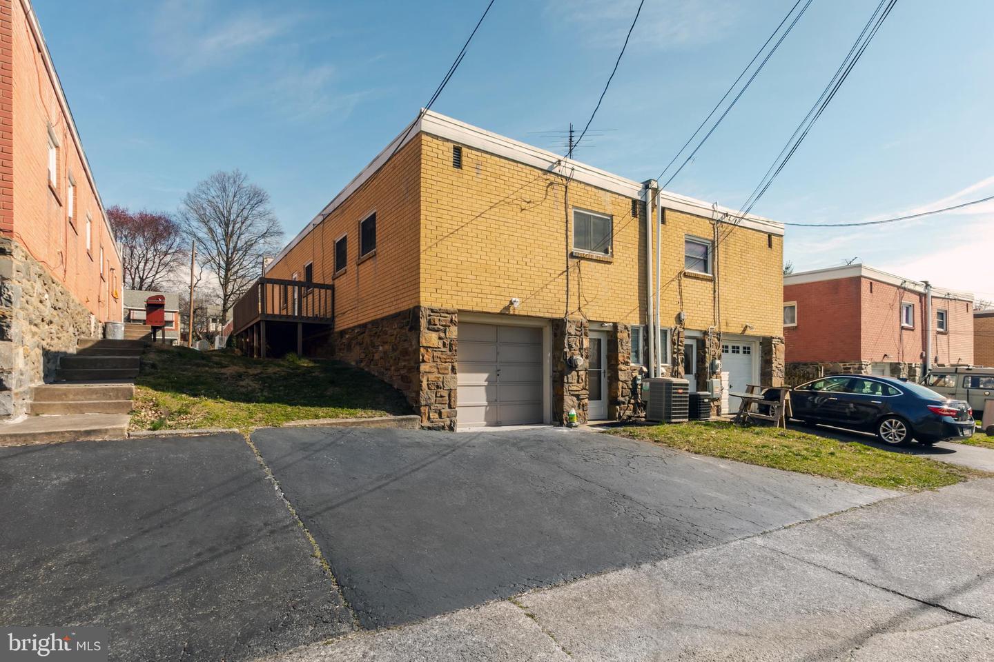138 Juniper Rd