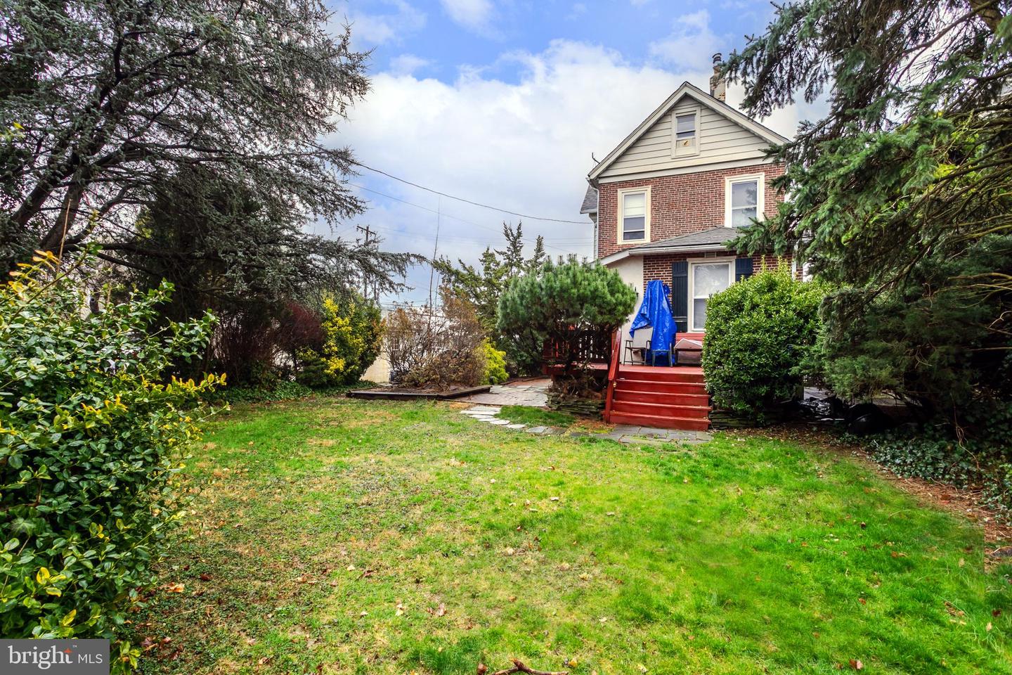 4 S Windsor Ave