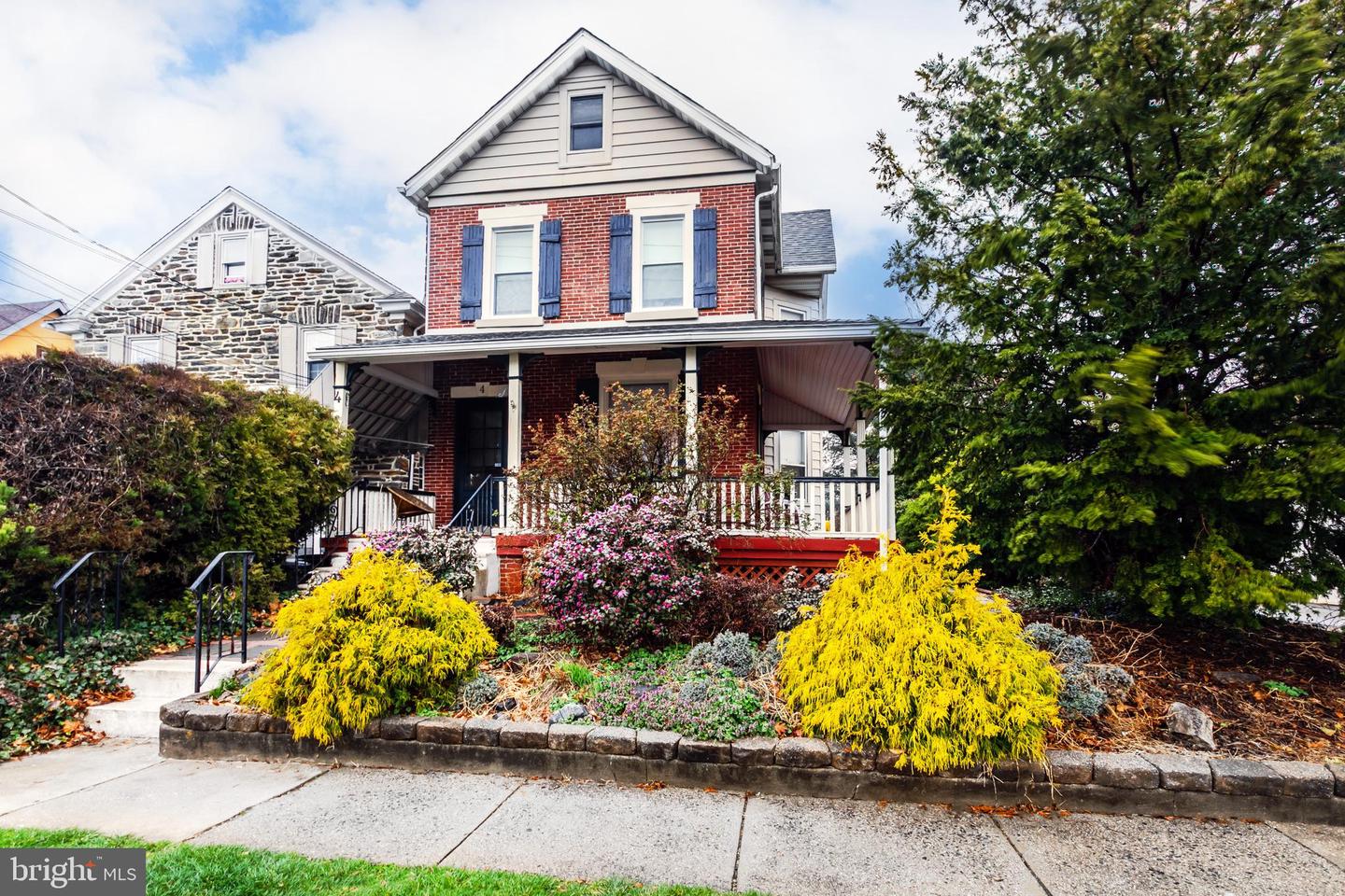4 S Windsor Ave