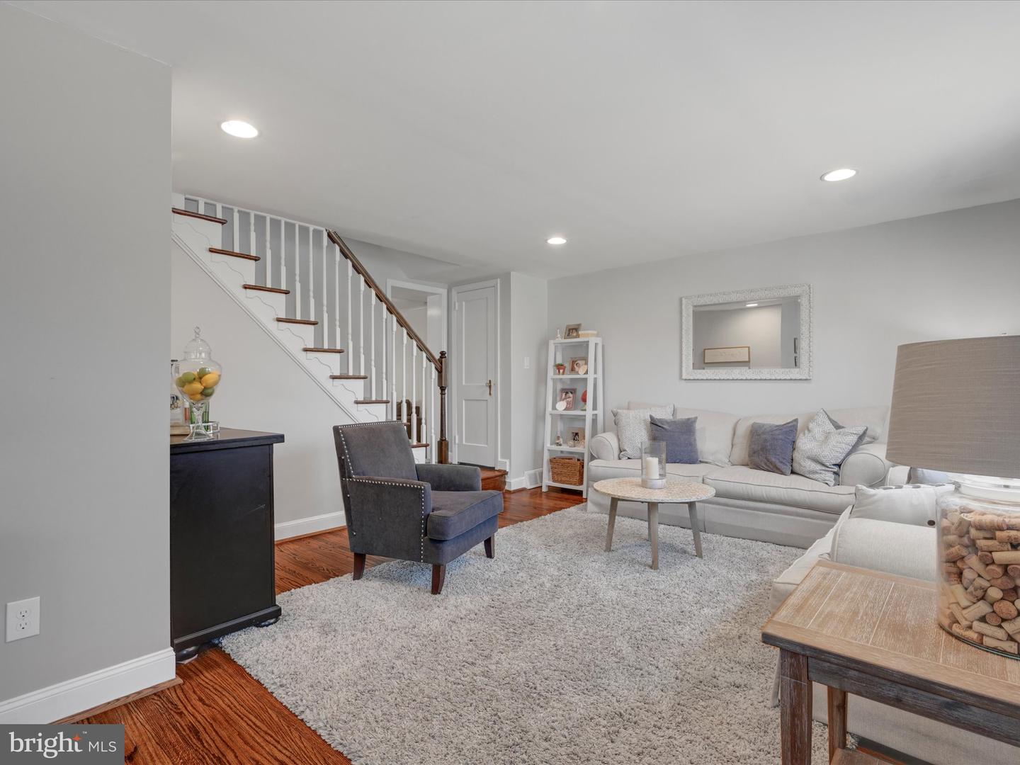 217 Pickwick Rd