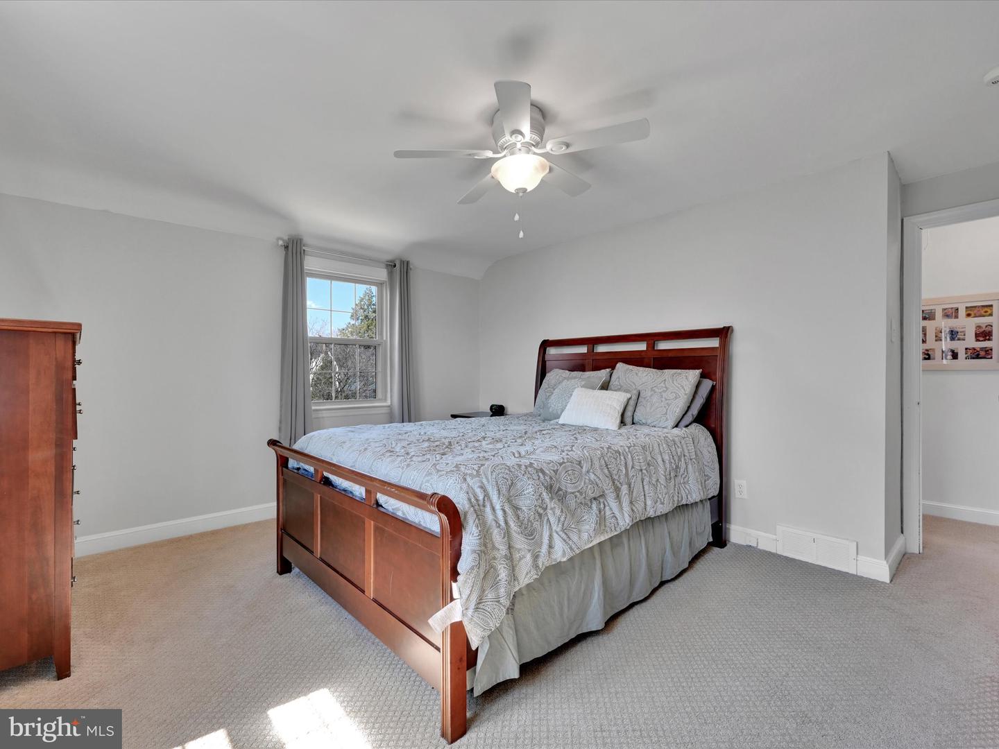 217 Pickwick Rd
