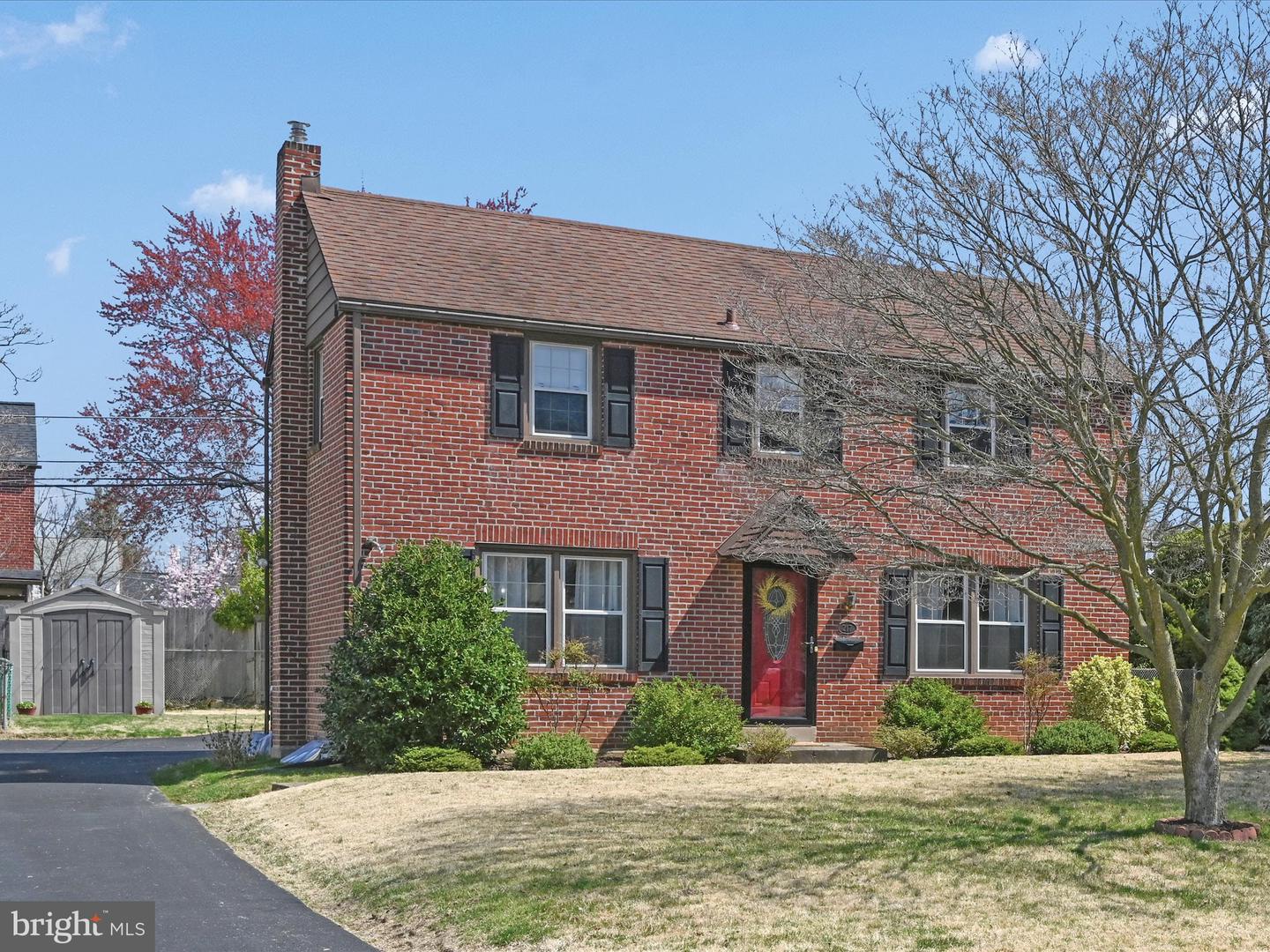 217 Pickwick Rd