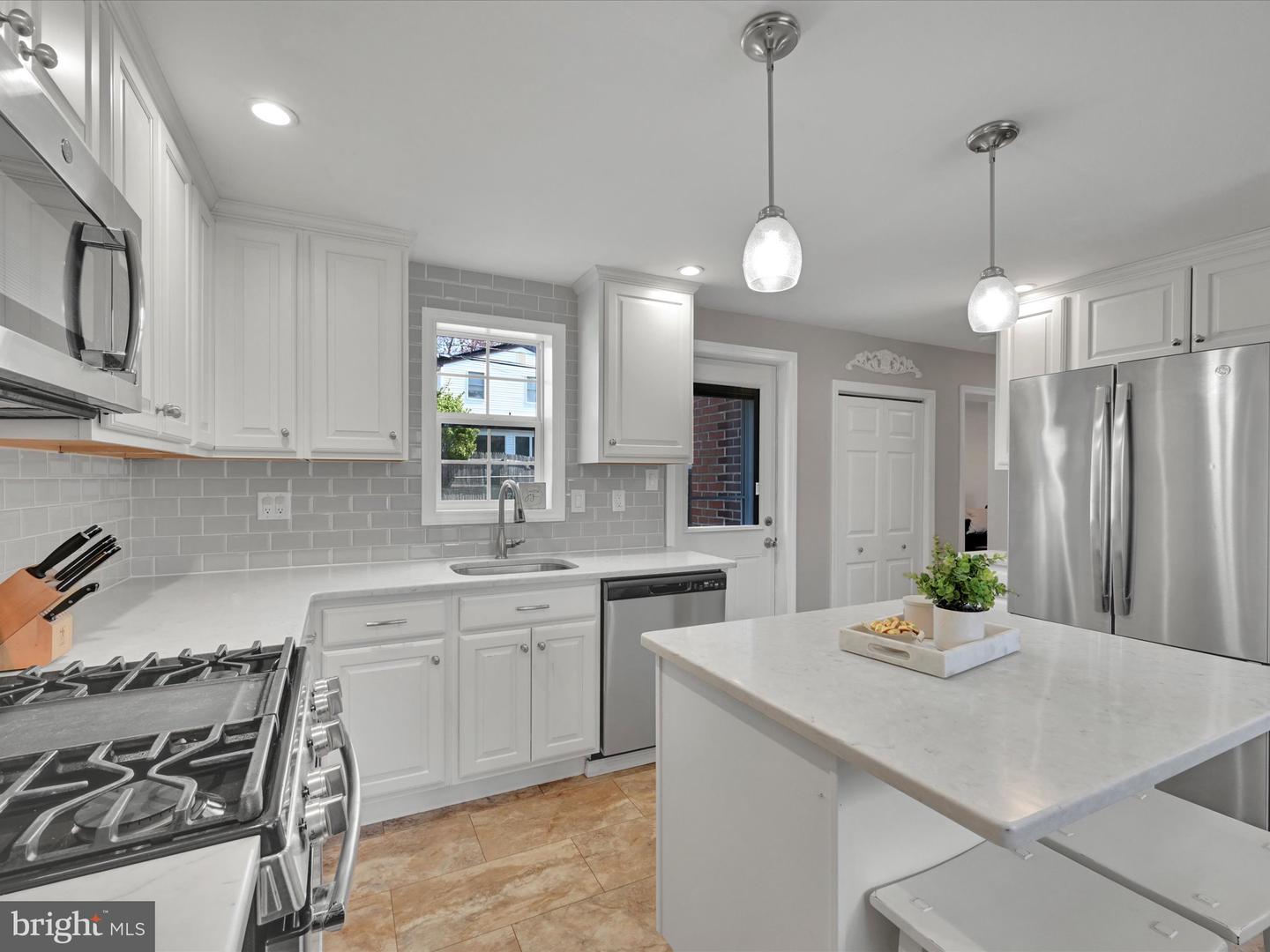 217 Pickwick Rd
