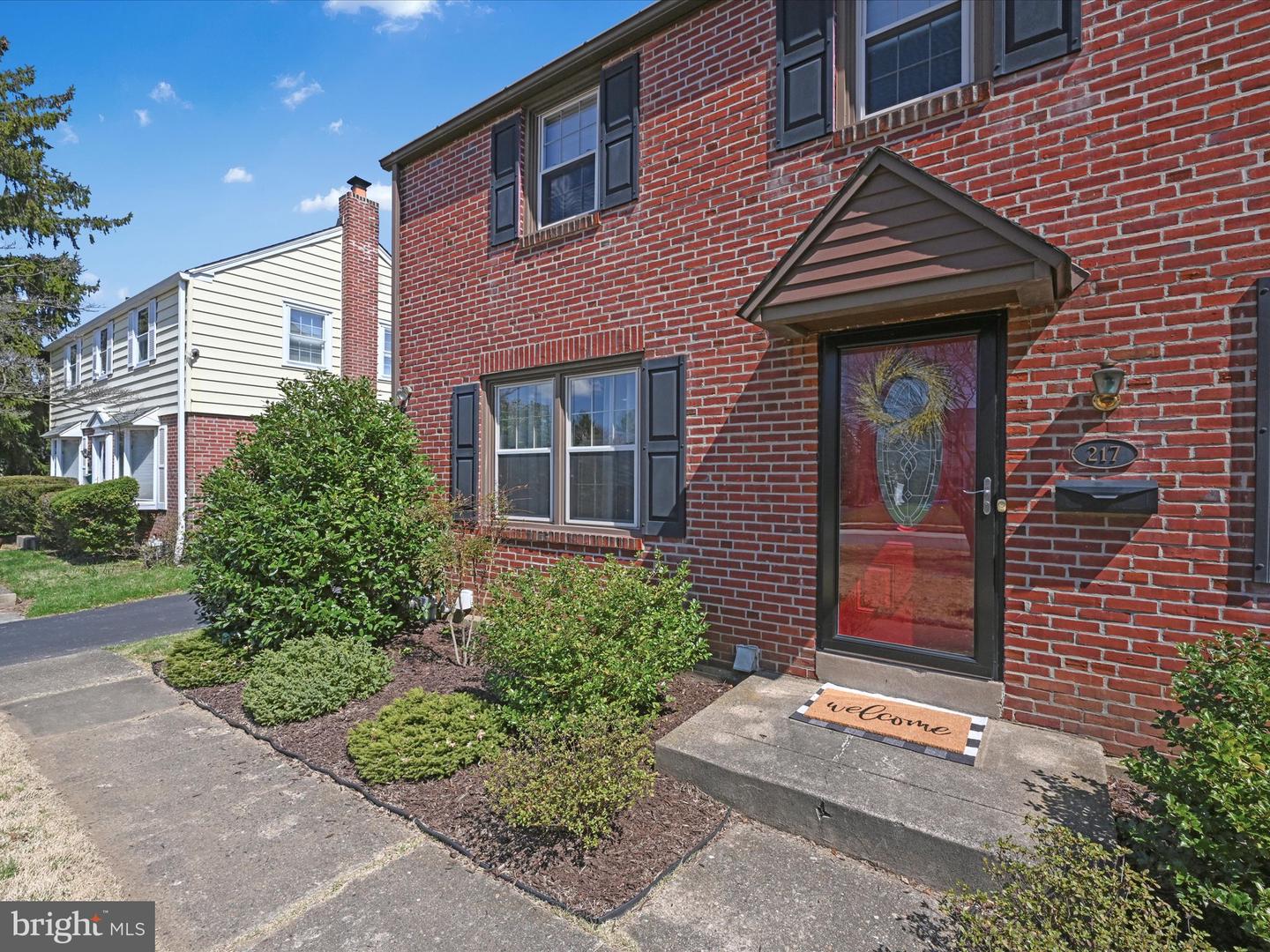 217 Pickwick Rd