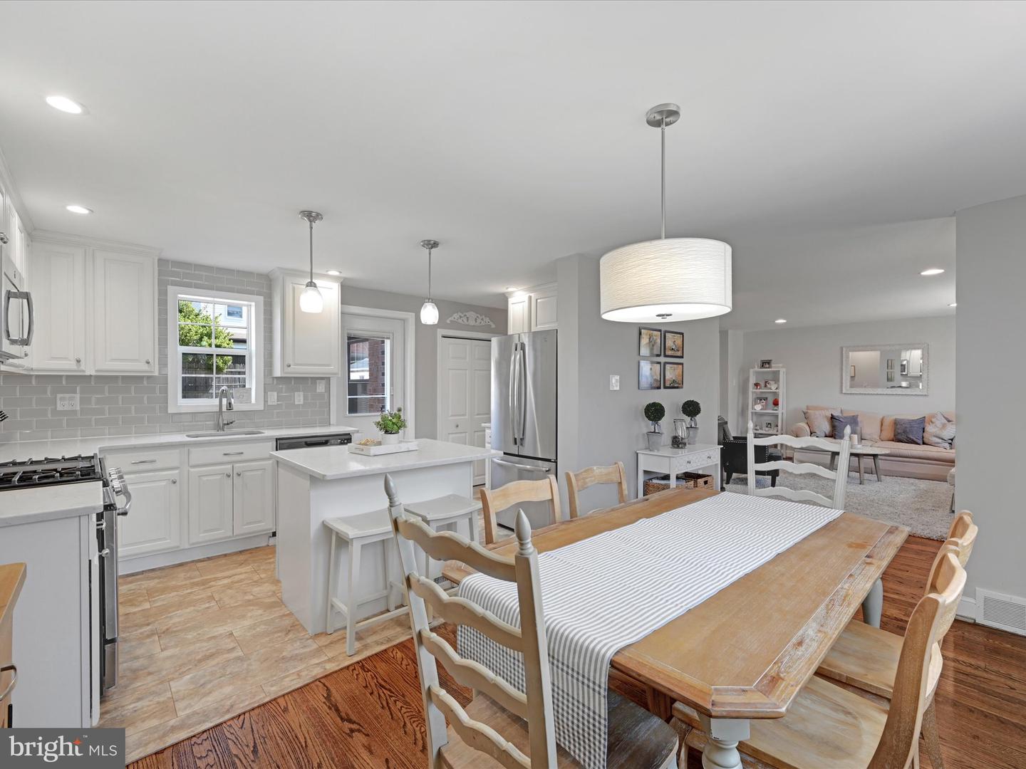 217 Pickwick Rd