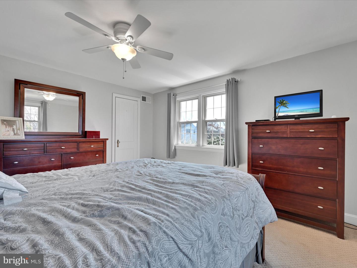 217 Pickwick Rd