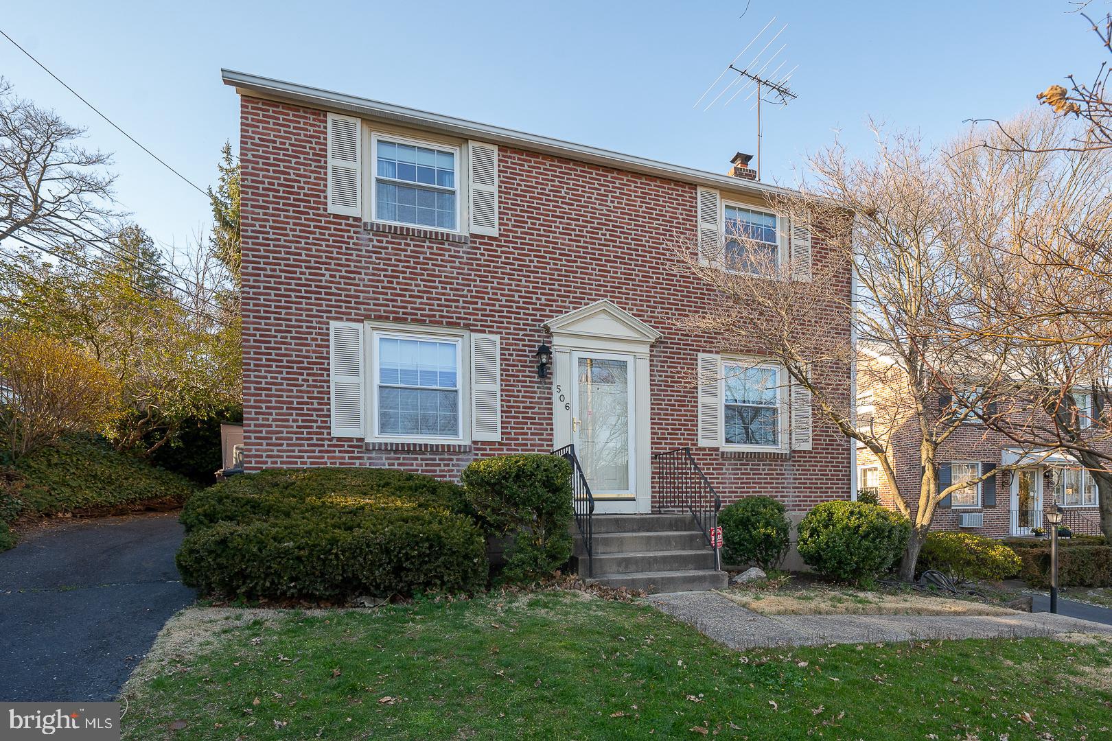 506 Saint Albans Rd