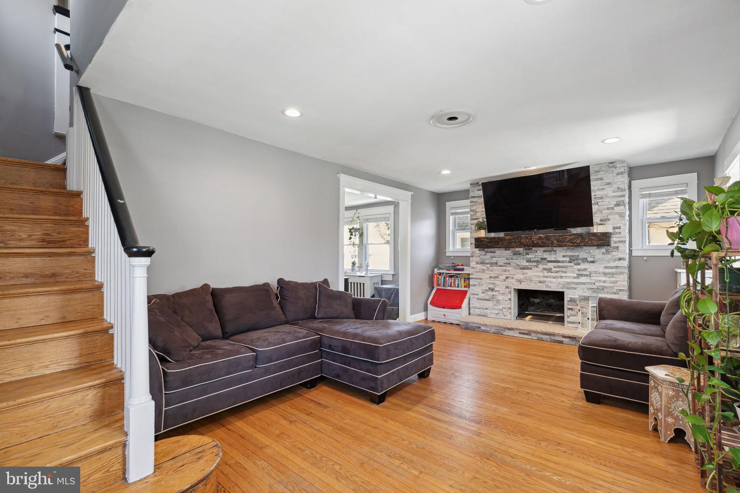 917 Mason Ave