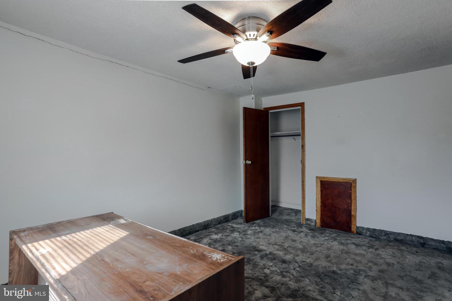 87 S Harwood Ave