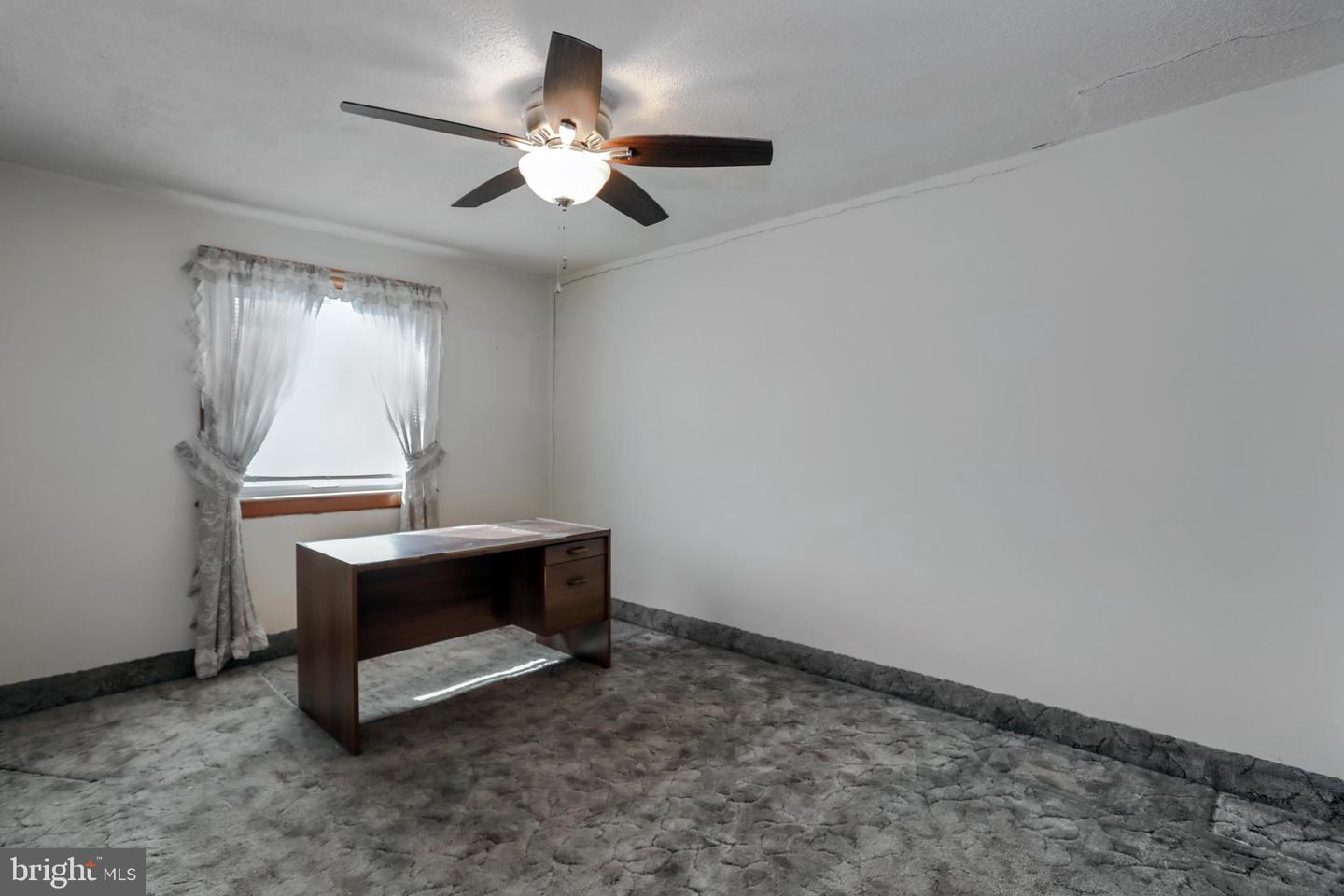 87 S Harwood Ave