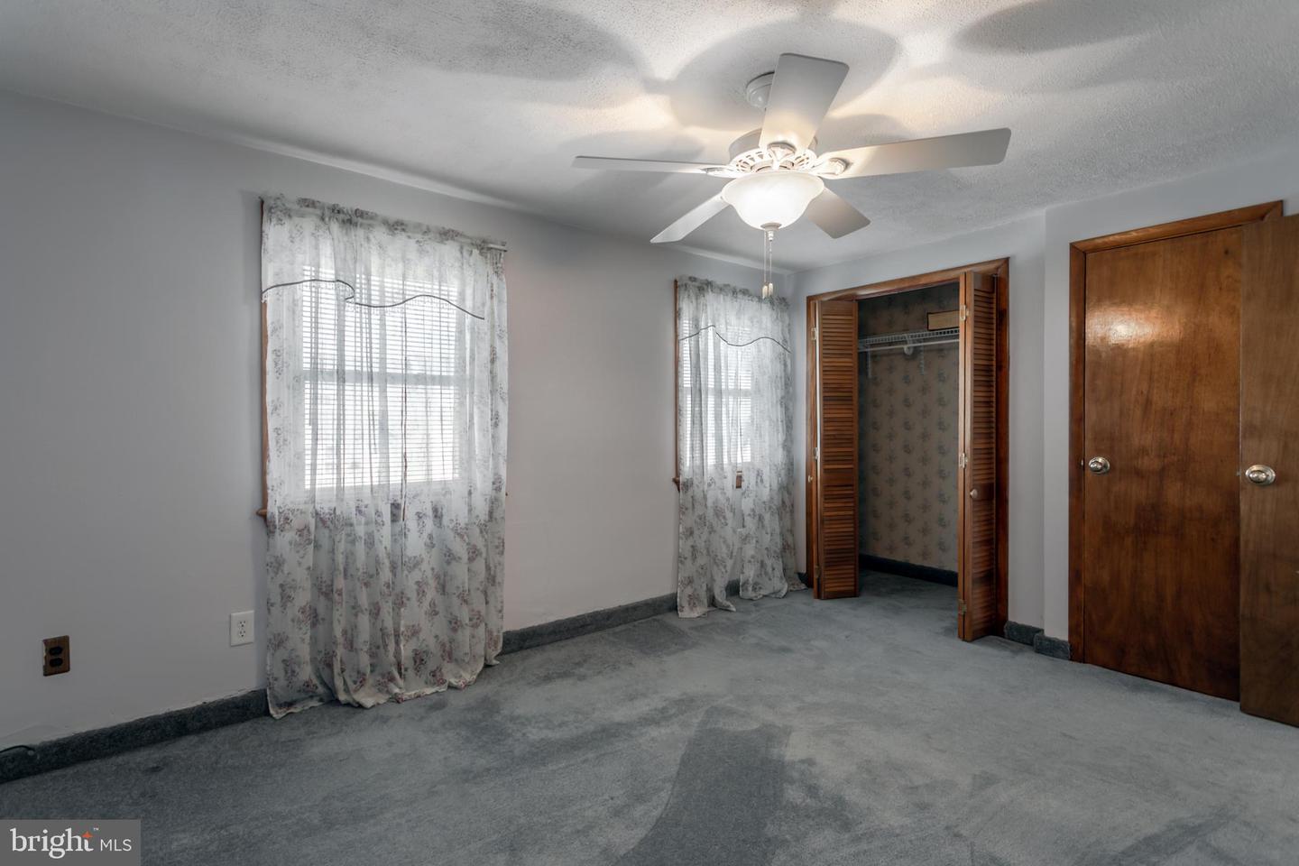 87 S Harwood Ave
