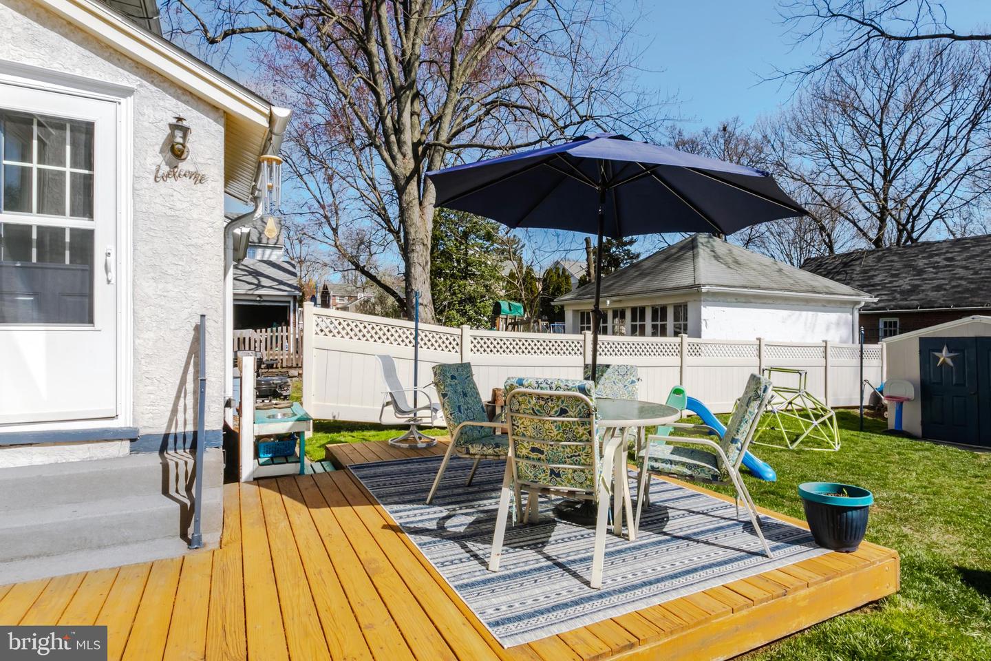 2809 Belmont Ave