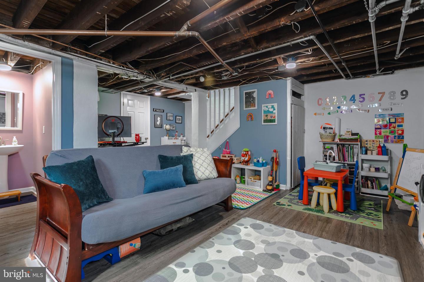2809 Belmont Ave