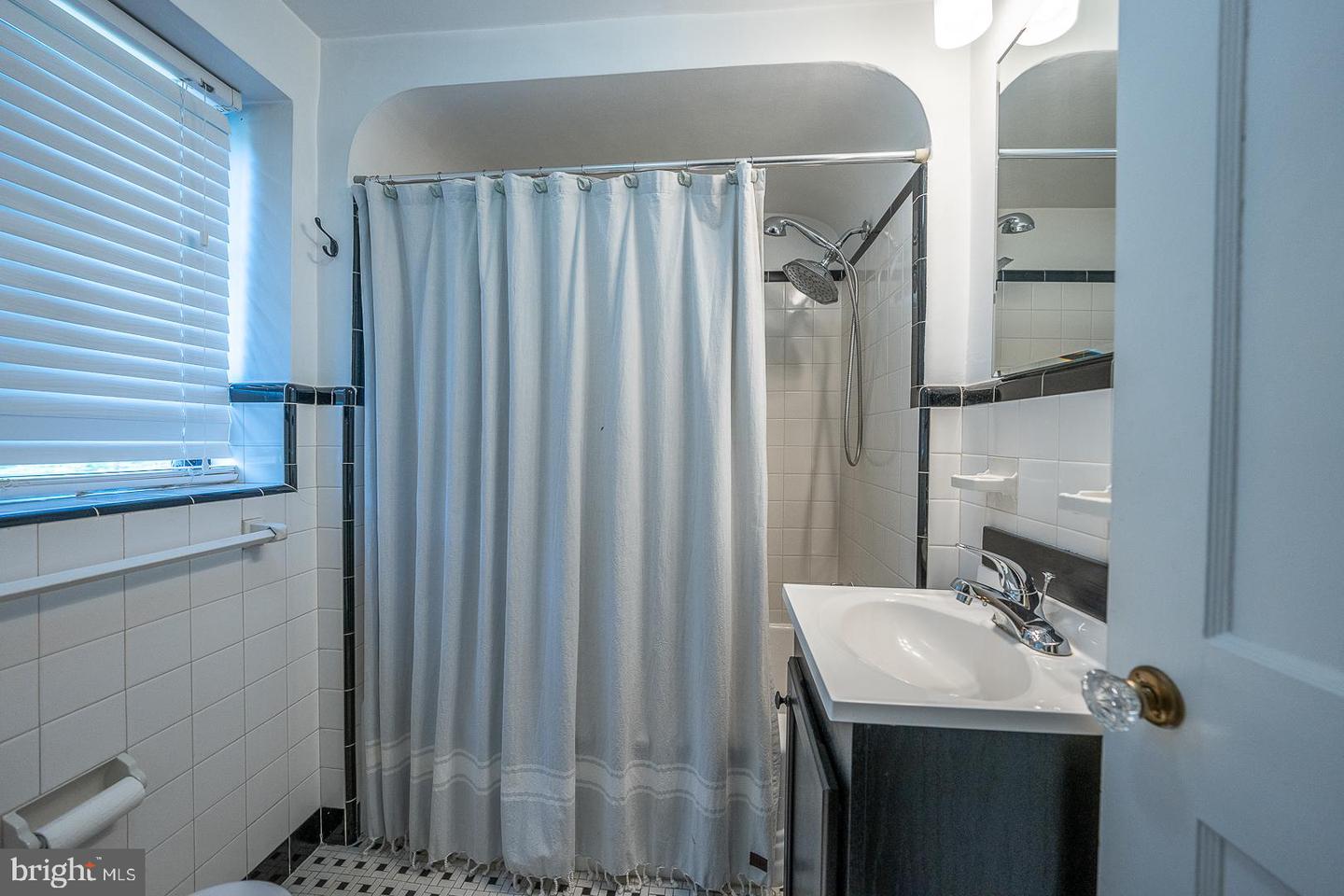 248 Lee Cir