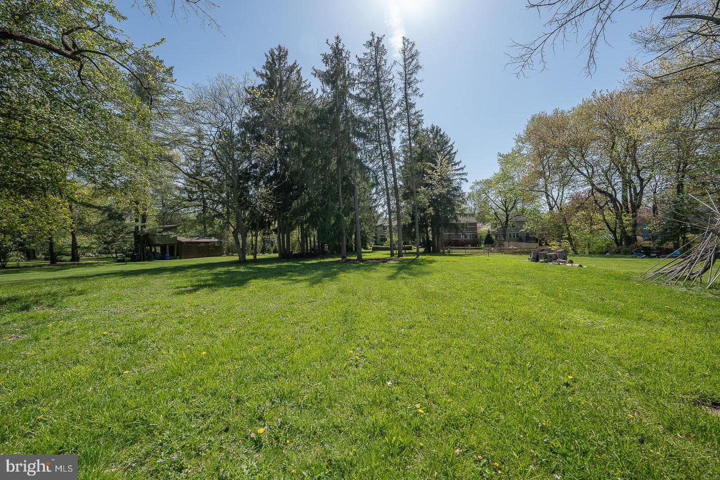 248 Lee Cir