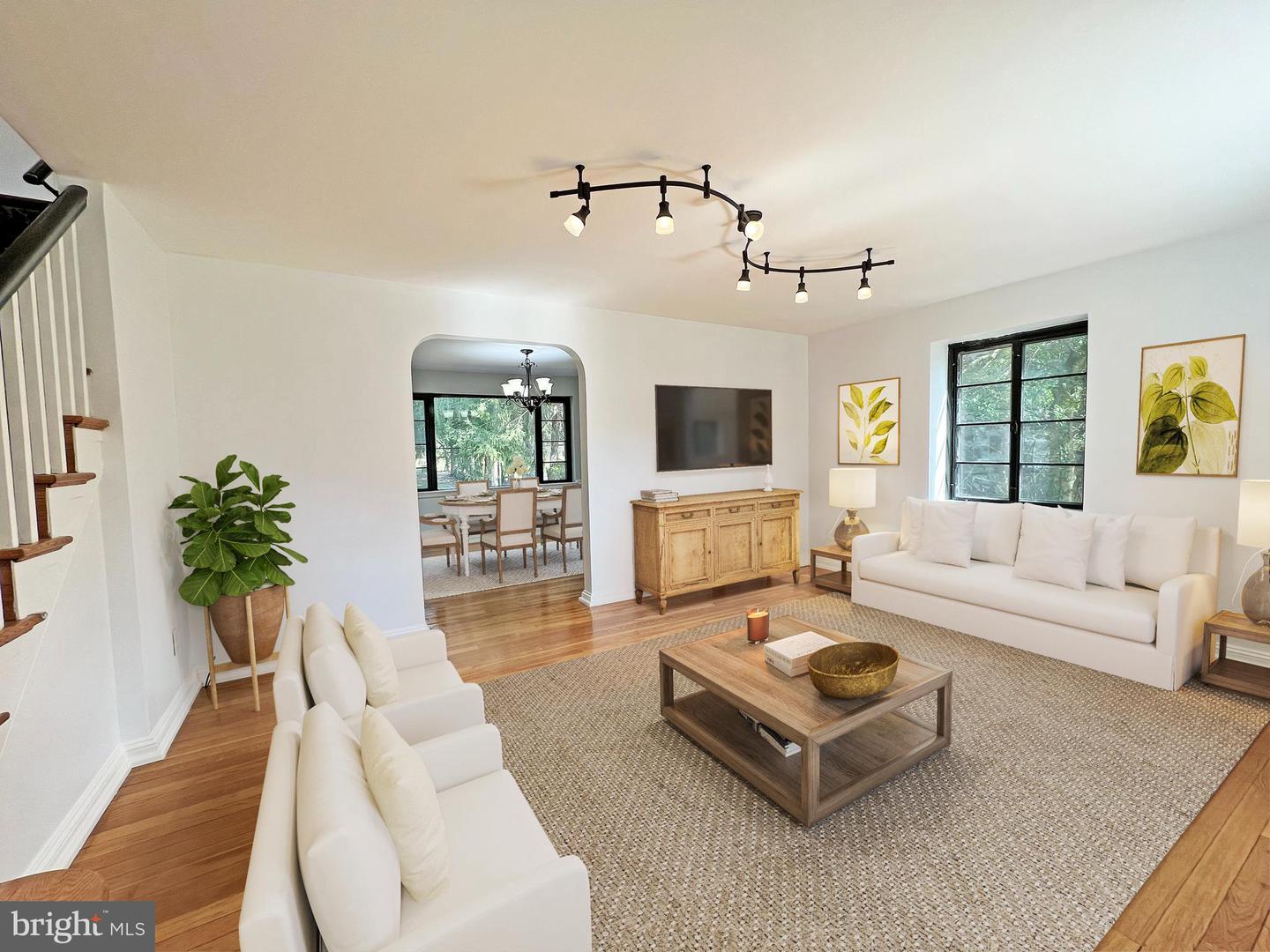 248 Lee Cir