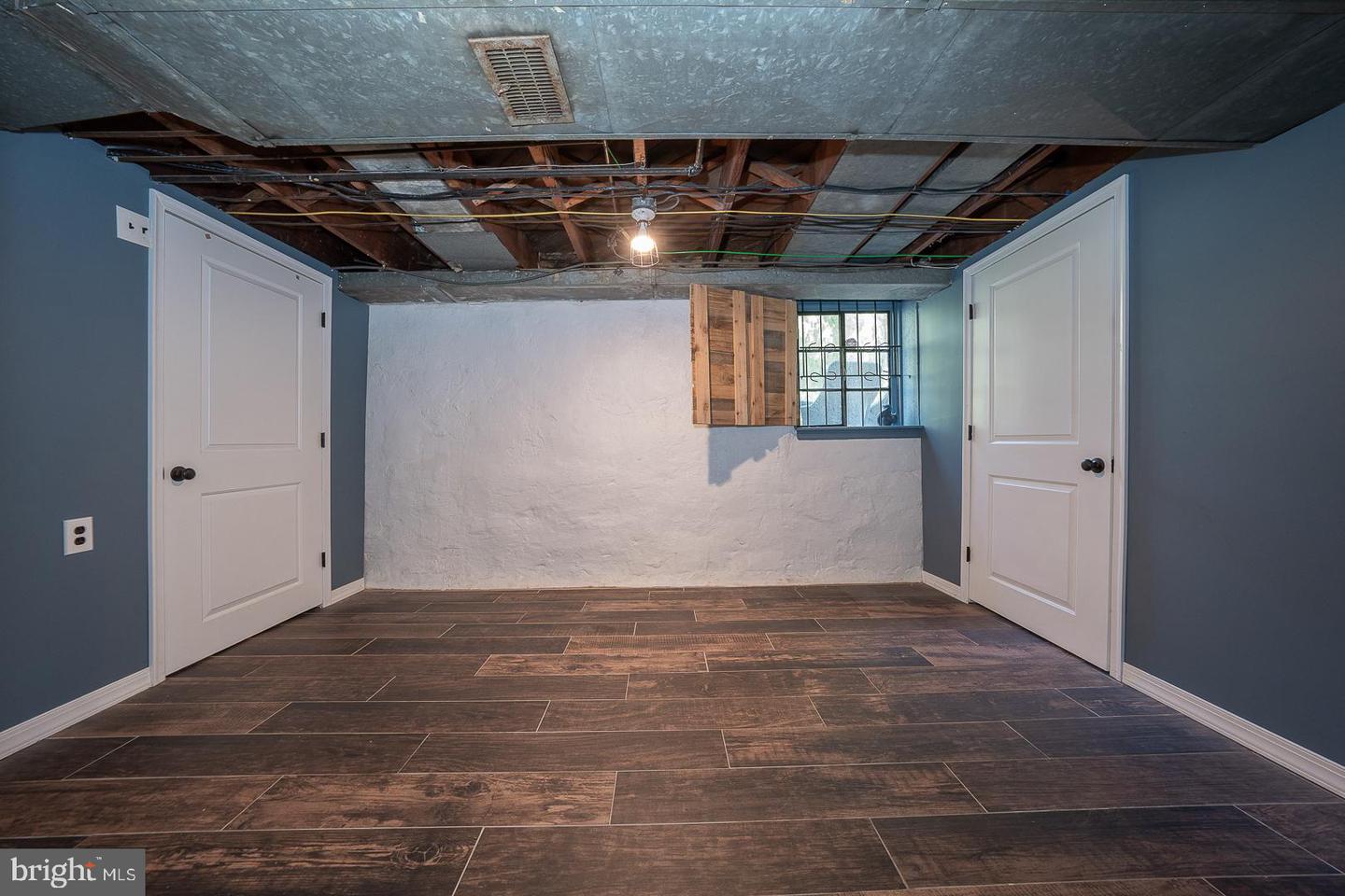 248 Lee Cir